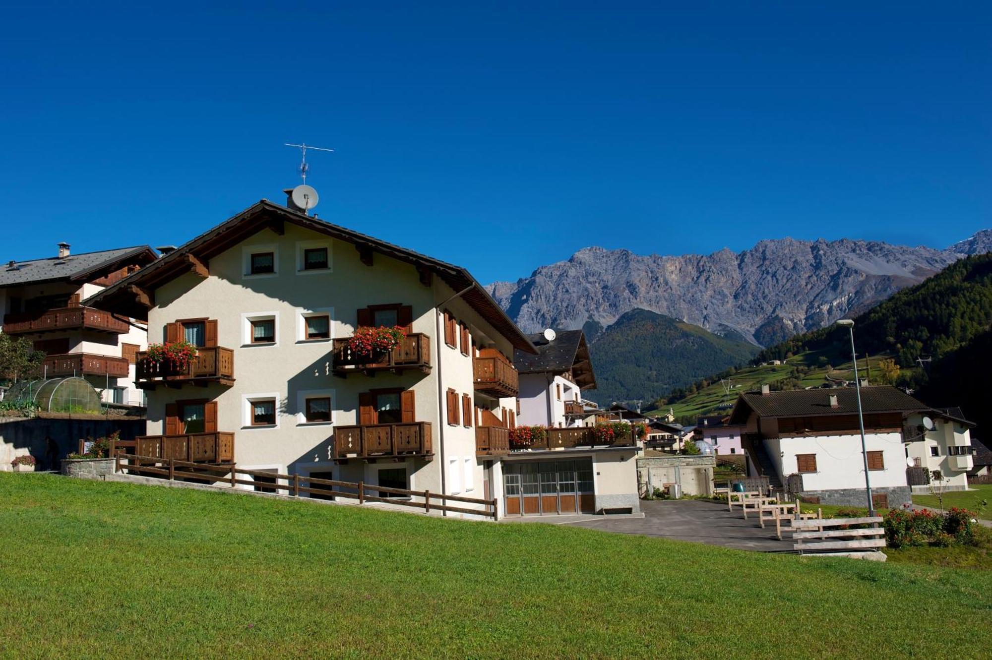 Casa Sofia Villa Valdisotto Luaran gambar